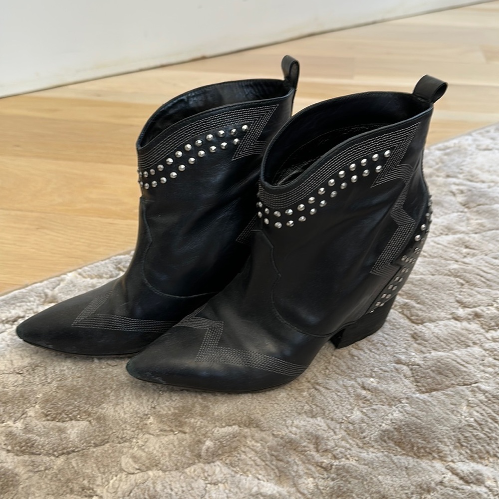 Sigerson Morrison booties